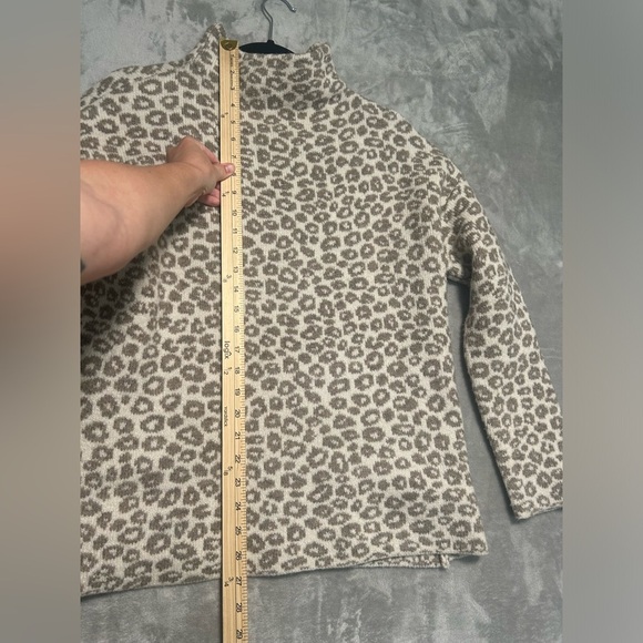 Christian Siriano Turtleneck Sweater Women’s Medium Brown Beige Leopard Wool - Picture 6 of 6